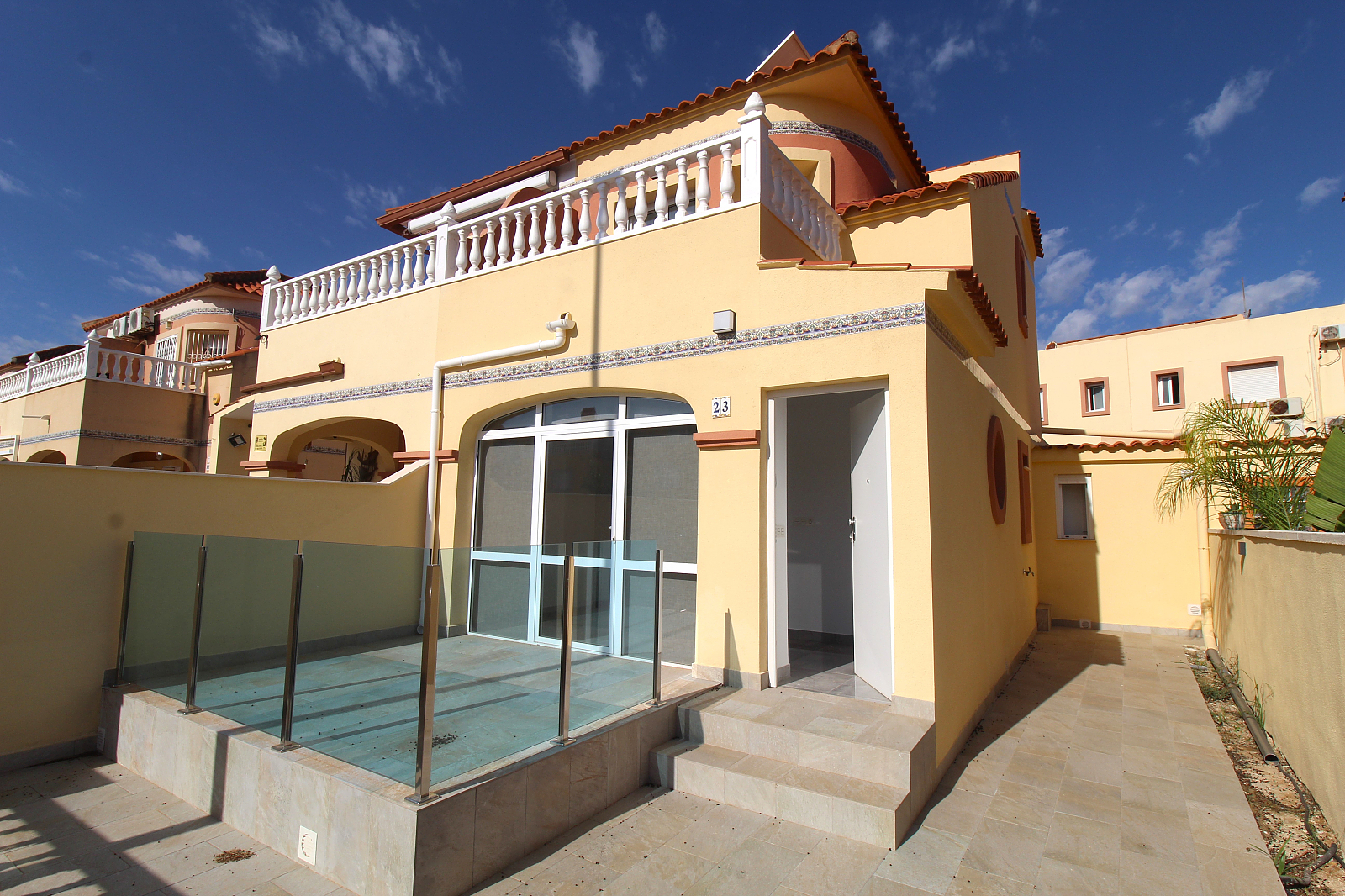 Townhouse for Sale in the Popular La Zenia in Alicante Spain