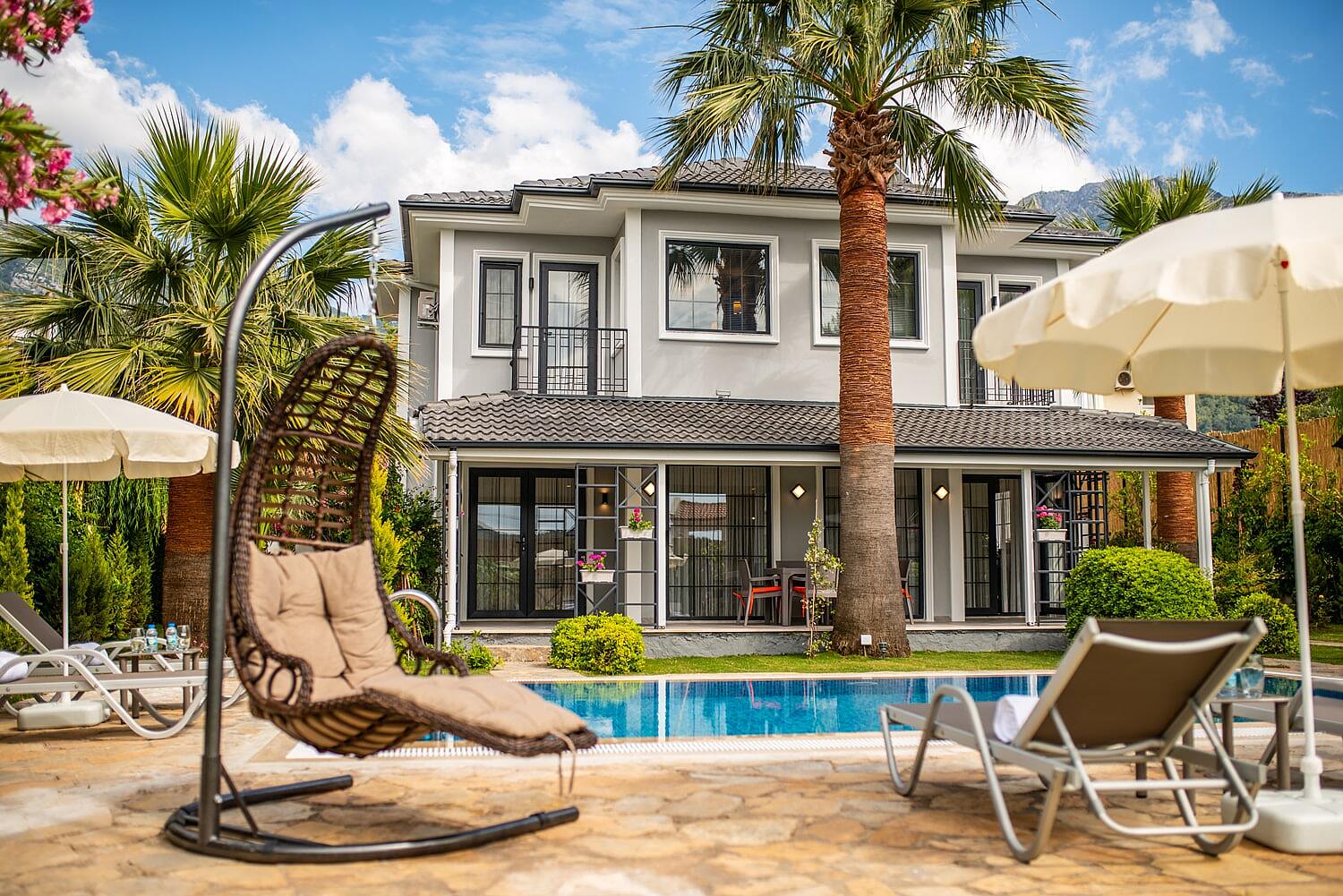 Muğla Fethiye Ölüdeniz'de 4+1 Müstakil Havuzlu Ev