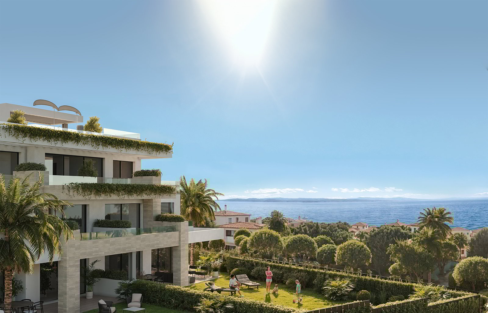 Estepona Malaga’da Plaja Yakın Deniz Manzaralı Şık Daireler