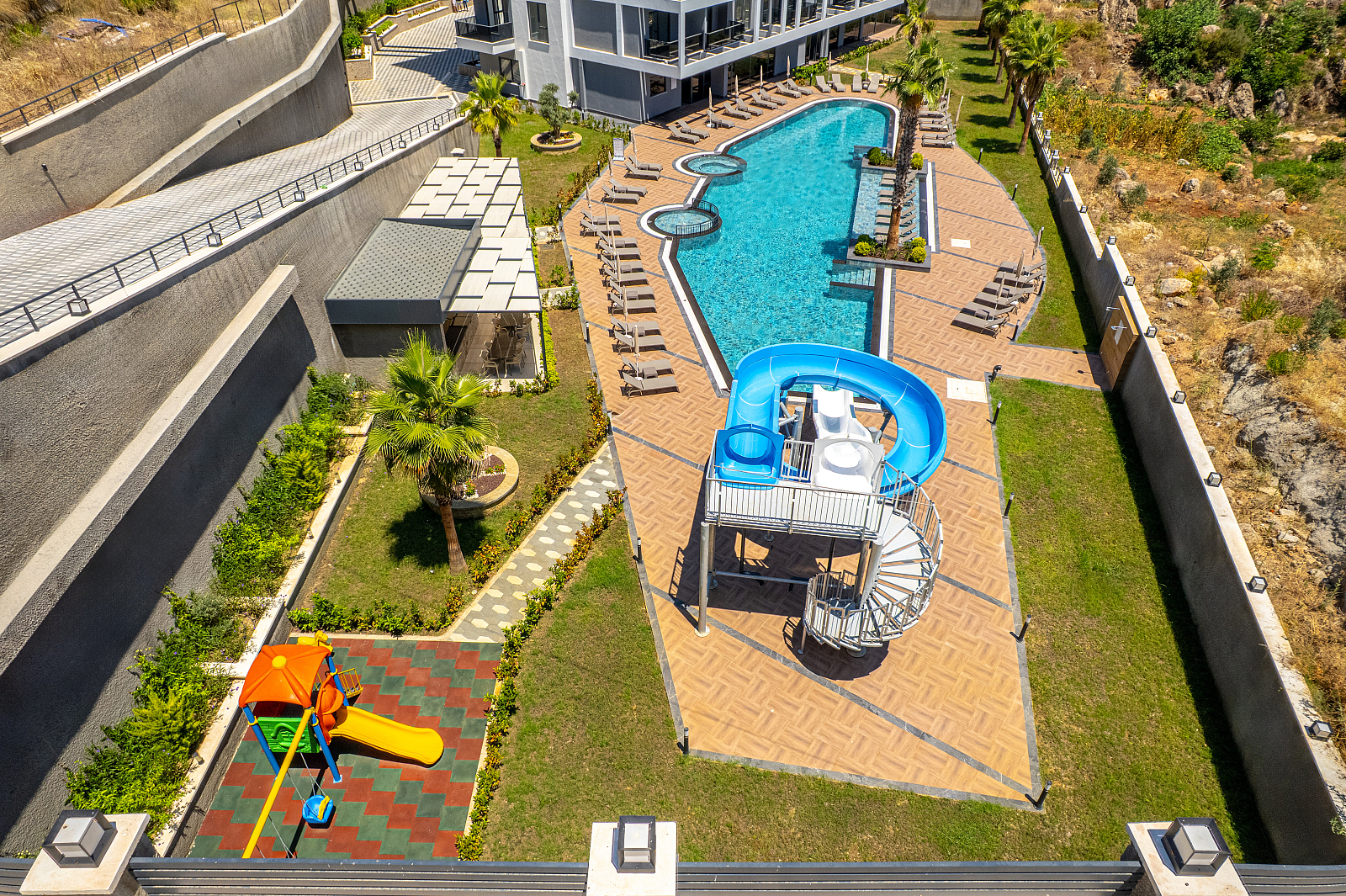 2 bedroom penthouse 127 m² Muratpasa, Turkey