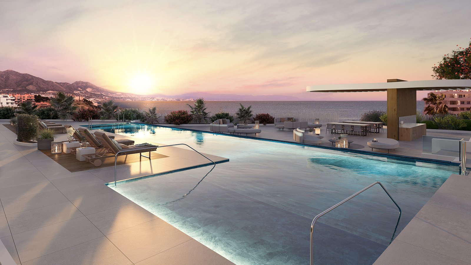 Mijas Costa'da Panoramik Deniz Manzaralı Daireler