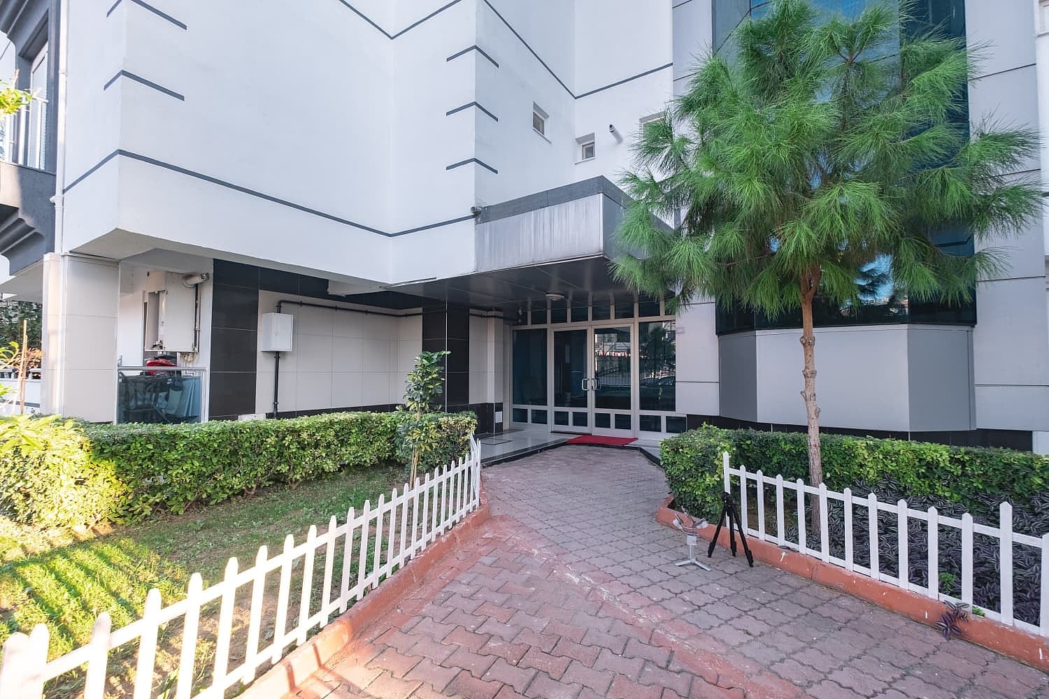 Bliźniak 6 pokojów 300 m² Muratpasa, Turcja