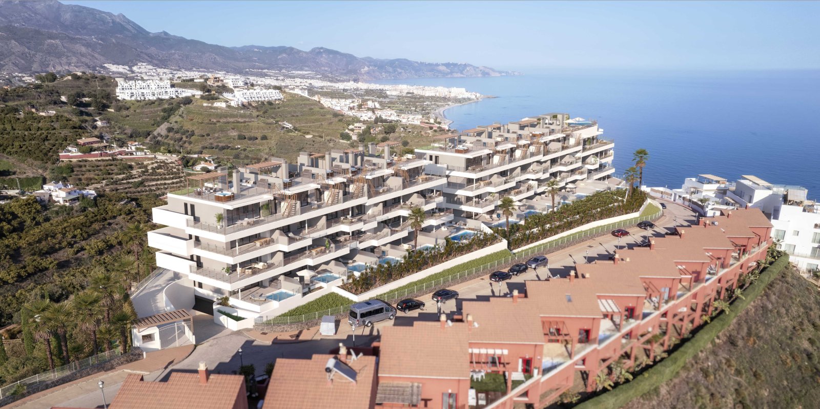 Torrox Costa'da Eşsiz Deniz Manzaraları Sunan Teraslı Daireler