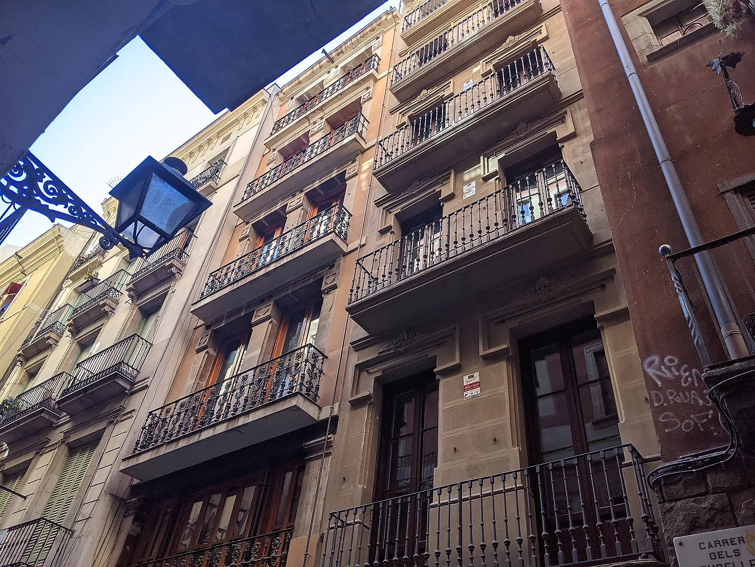 2 bedroom apartment 100 m² Barcelones, Spain