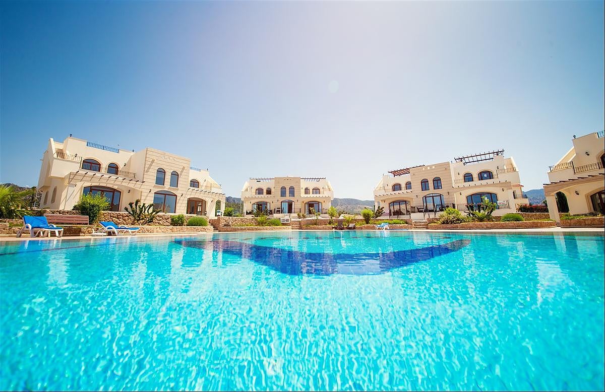 Houses with Pool Near the Sea in Girne North Cyprus