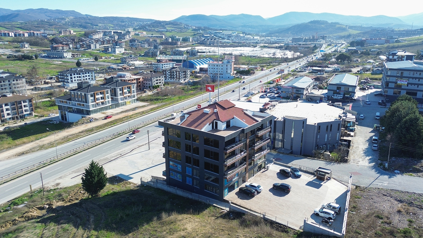 Oficina 135 m² en Yalova Merkez, Turquía