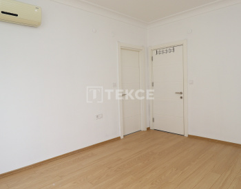 2-bedroom Furnished Flat in a Complex with Pool in Konyaalti 13