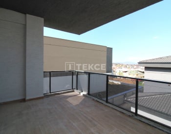 Nilüfer Gümüştepe'de Özel Yüzme Havuzlu Müstakil Villa 28