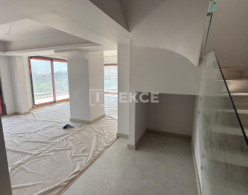 Nouveaux Appartements En Duplex Sur La Rue Principale À Bayraklı Izmir 11