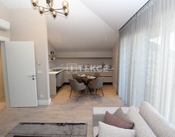 Detached and Semi-detached Villas Near the Beach in İstanbul 23