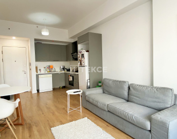 Kadıköy'de 7/24 Güvenlikli ve Havuzlu Sitede Taşınmaya Hazır Daire 4