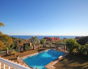 Elegant Villa Med Havsutsikt I Ett Utmärkt Läge I Benalmadena 24