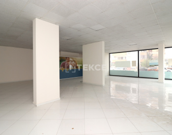 Commercial Property with Spacious Car Parking Area in Mersin 3