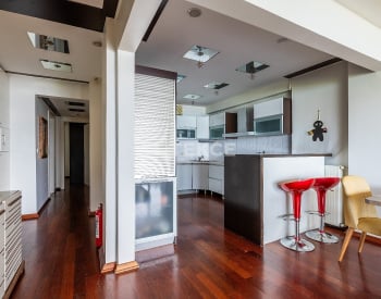 于斯屈达尔（üsküdar）公寓，距离海滩 50 米，拥有 Airbnb 房源许可证 8