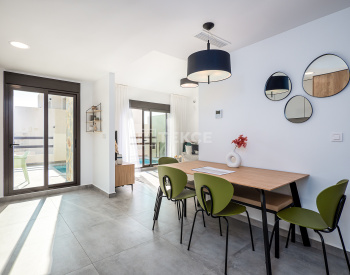 Semi-detached Villas Near the Golf Course in Villamartin 10