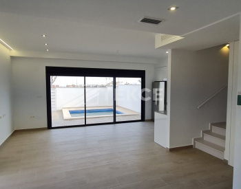 Trendige Freistehende Villa Mit Pool Und Garten In Alicante 6