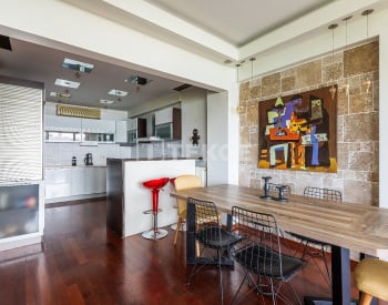 于斯屈达尔（üsküdar）公寓，距离海滩 50 米，拥有 Airbnb 房源许可证 7