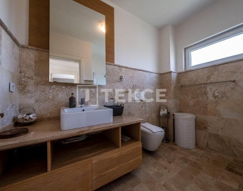 Fethiye Çalış'ta Kısa Dönem Kiralamaya Uygun Havuzlu Villa 44