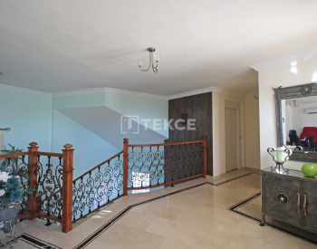 Elegant Villa Med Havsutsikt I Ett Utmärkt Läge I Benalmadena 19
