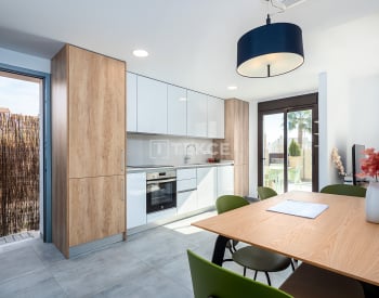 Semi-detached Villas Near the Golf Course in Villamartin 11
