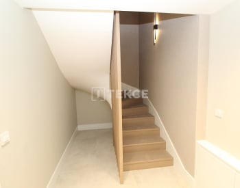 Detached and Semi-detached Villas Near the Beach in İstanbul 40