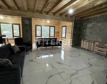 Maison En Pierre À Maçka Trabzon Avec Piscine Et Jardin D'hiver 9