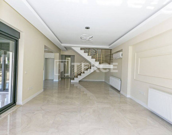 Villa Triplex Con Lujoso Diseño En Complejo En Antalya Belek 13