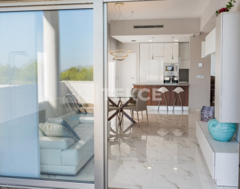 Villas Individuelles De Style Bungalow Avec Vue Sur Le Lac À Orihuela 11