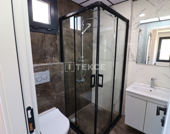 Brand New Real Estate with Spacious Spaces in Mersin 15