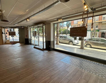 Corner Commercial Space in Prime Location Benalúa, Alicante 1
