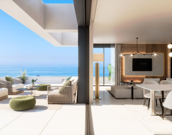 Sea Views Properties in a Complex Near the Center of Marbella