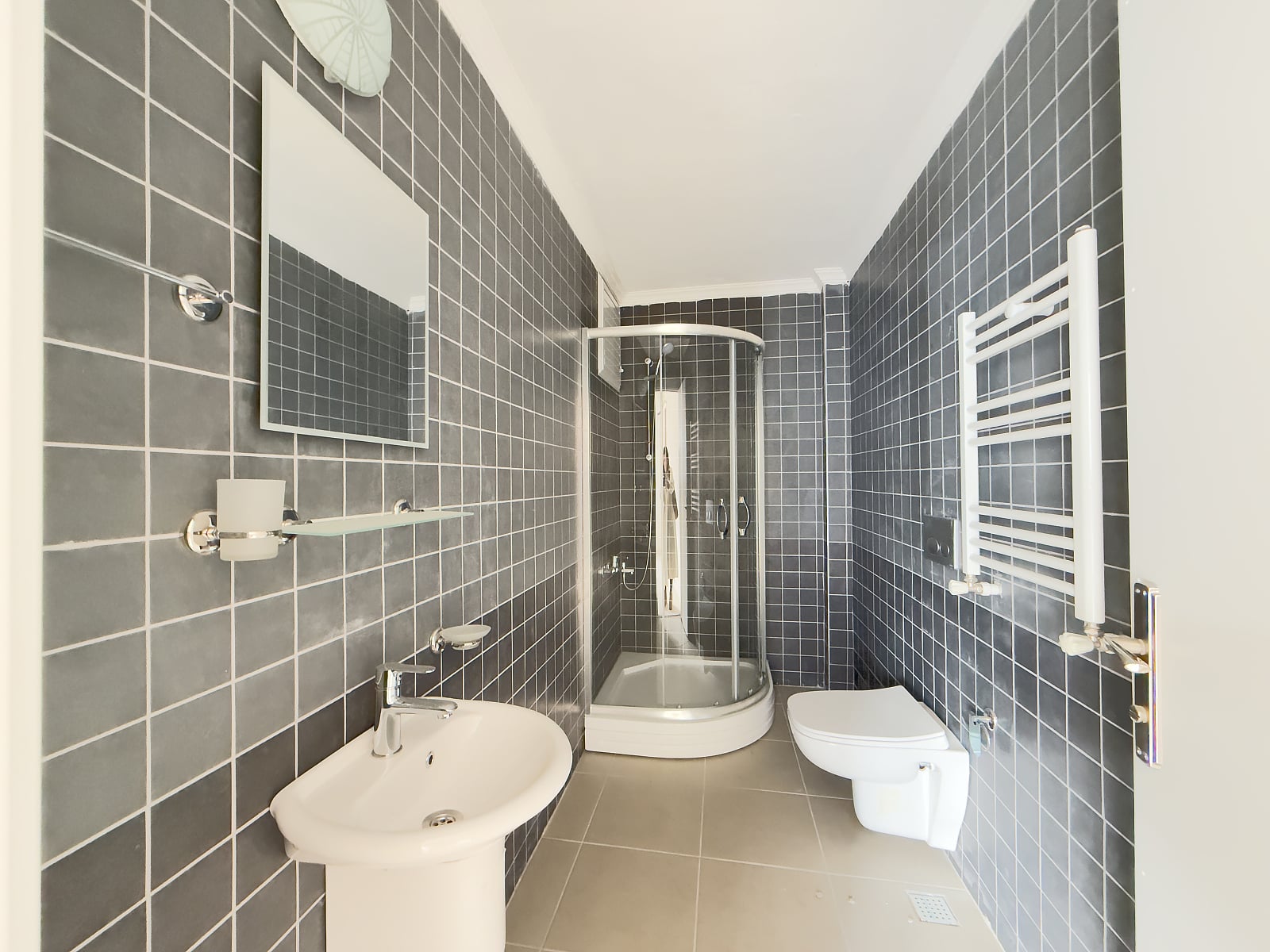 Mieszkanie 5 pokojów 215 m² Yomra, Turcja