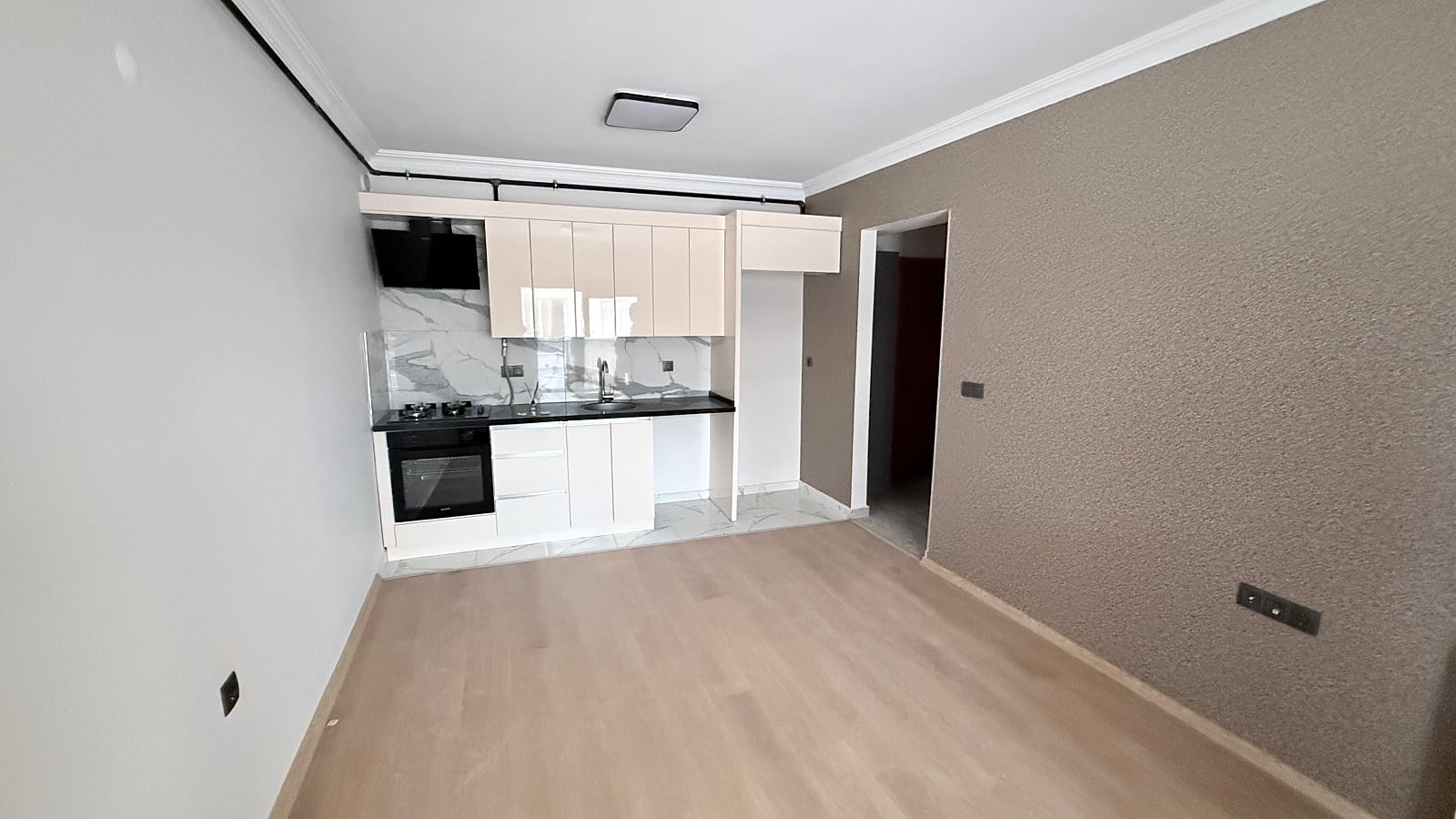Mieszkanie 2 pokoi 42 m² Karsiyaka, Turcja