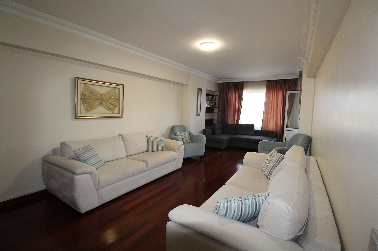 Mieszkanie 4 pokoi 135 m² Marmara Region, Turcja