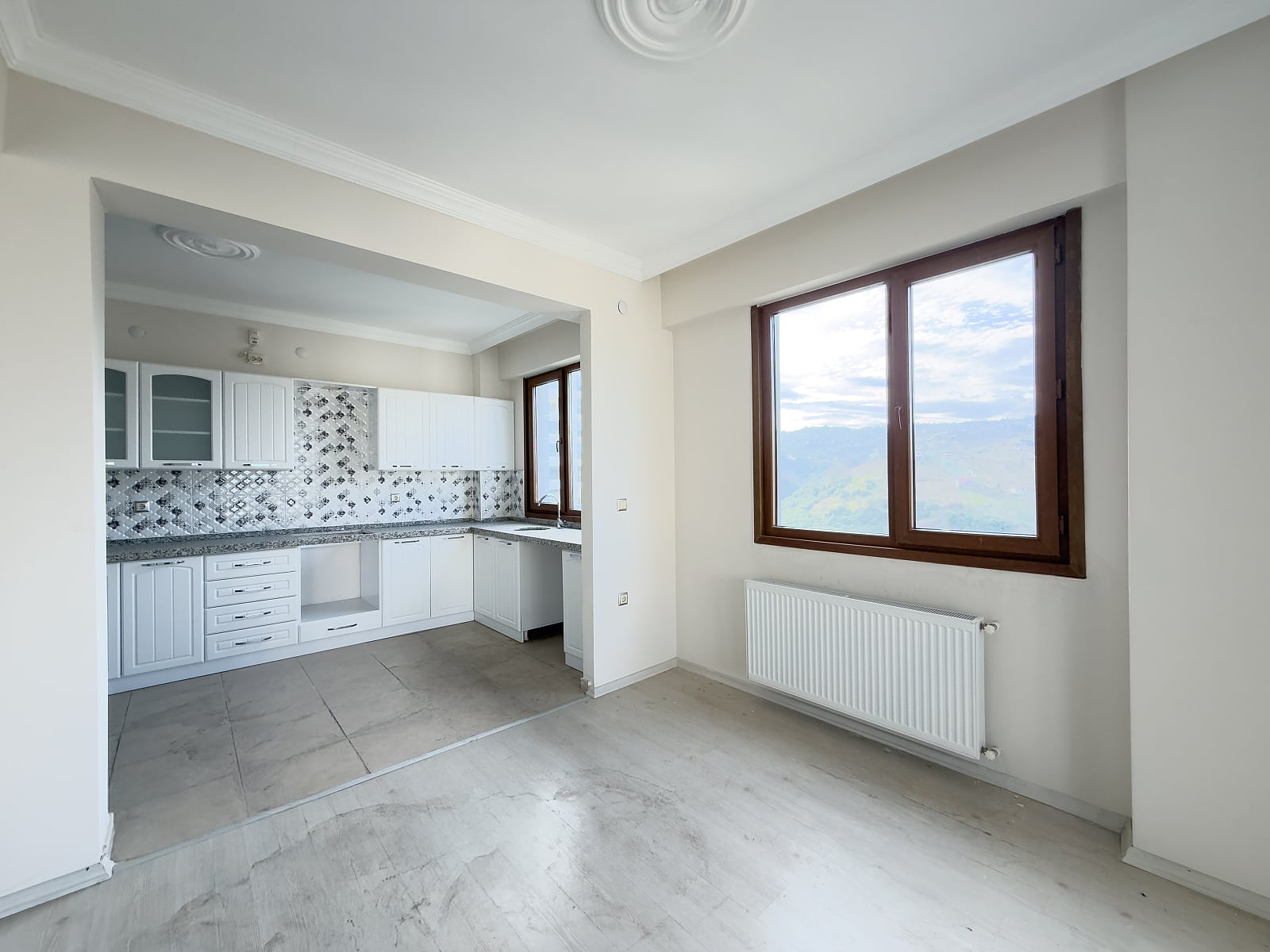 Mieszkanie 5 pokojów 215 m² Yomra, Turcja