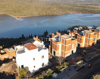 Detached Houses with Sea and Lake Views in Boğaziçi Milas 7