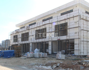 Geschäfte Und Büros An Der Hauptstraße In Antalya Aksu 10
