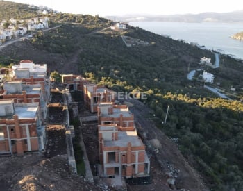 Detached Houses with Sea and Lake Views in Boğaziçi Milas 9