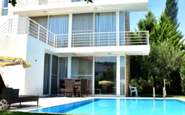 Adeela S. & Nazakat H.