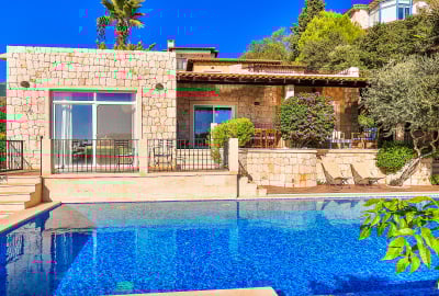 5-bedroom Villa with Pool Near the Sea for Rent in Kaş Antalya 1