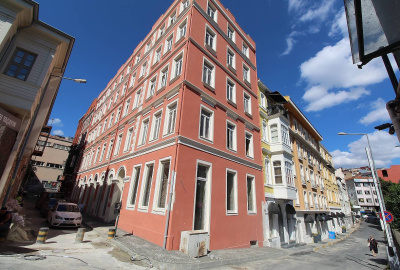 Меблированная квартира 1+1 в Стамбуле, Бейоглу, Томтом 1