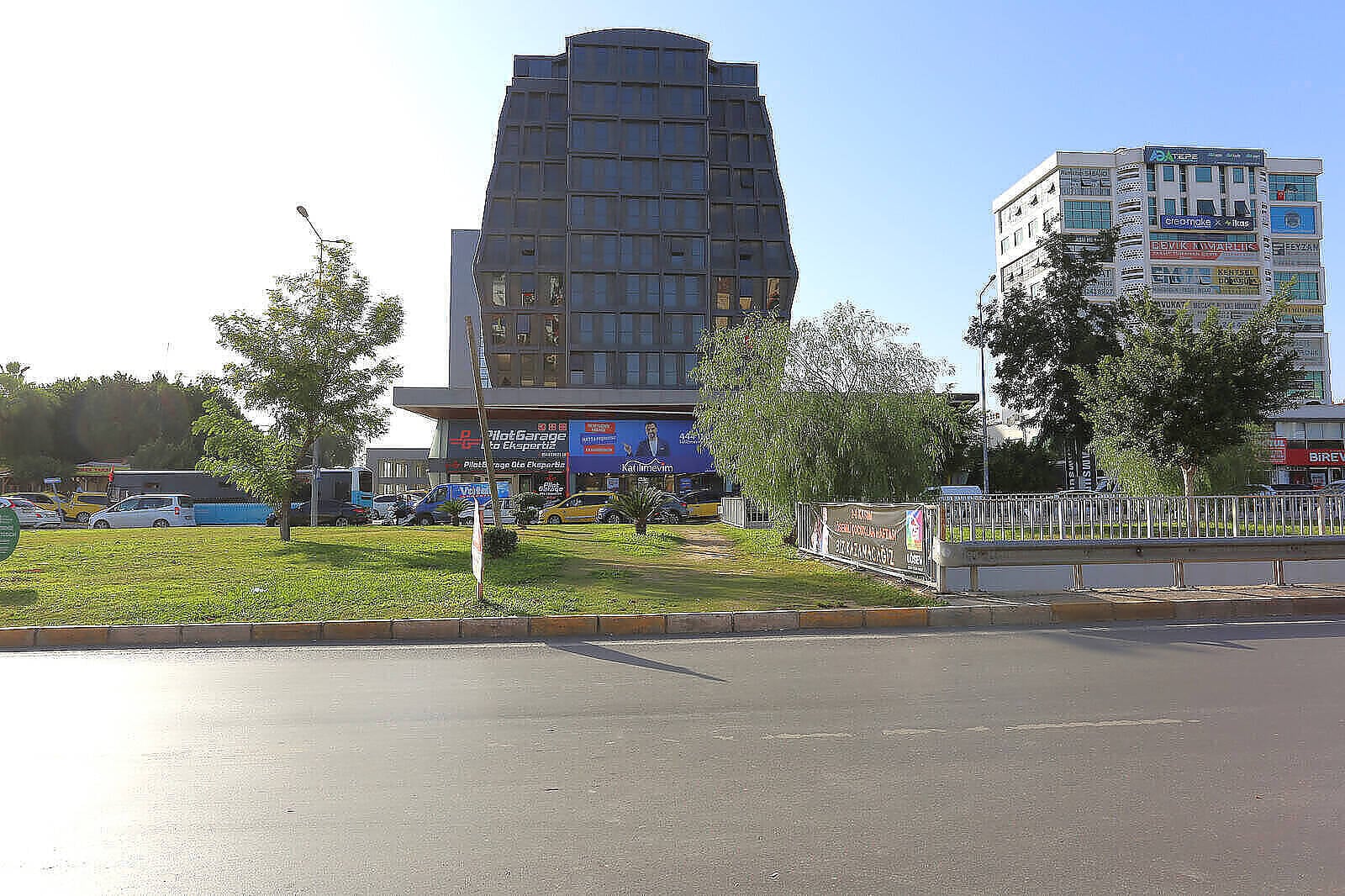 Oficina 2 habitaciones 70 m² en Kepez, Turquía