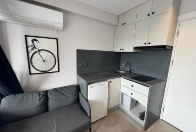 Furnished Apartment Within Walking Distance of Metrobus in Kadıköy 1