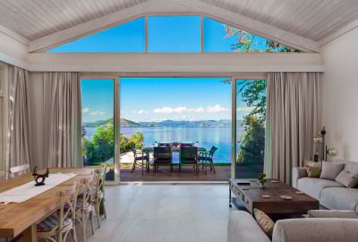 Fethiye Şövalye Adası’nda Özel Havuz ve İskeleye Sahip Lüks Villa 1