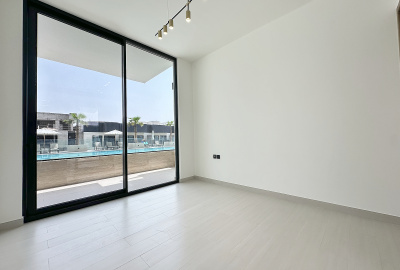 1-zimmer-wohnung In Einem Projekt Mit Pool In Dubai 1