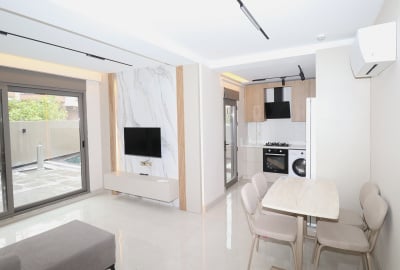 Muratpaşa Güzeloba'da Denize 400 M Mesafede Kiralık Daire 1