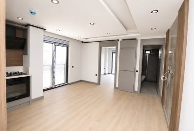 Rental Apartment in a Complex in Antalya Muratpaşa 1