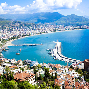 الأنيا: حياة شاطئية بأسعار معقولة الأنيا: حياة شاطئية بأسعار معقولة