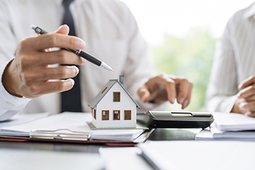 How Does the Taxation Differ for EU vs. Non-EU Residents How Does the Taxation Differ for EU vs. Non-EU Residents