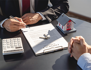 Зачем нужен адвокат по недвижимости?